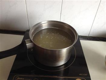 南瓜小米红枣粥的做法步骤3