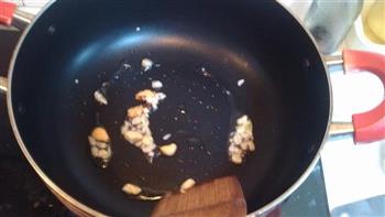 腐乳豆角焖面的做法步骤2