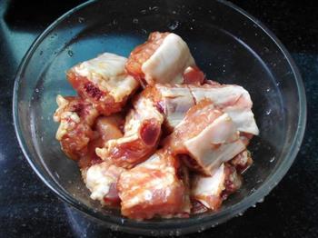香芋排骨焖饭的做法步骤3