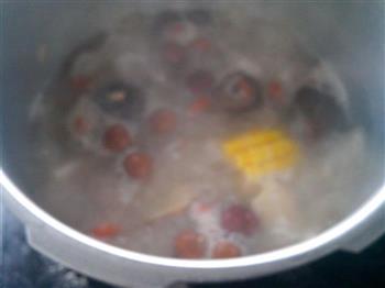 排骨莲藕汤的做法步骤3