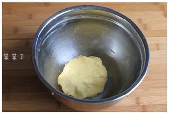 紫薯一口酥的做法步骤5