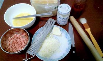奶酪火腿夹心土司煎饼的做法步骤2