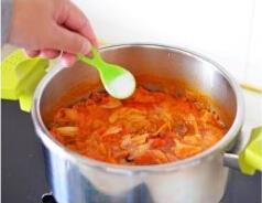 韩式卷心菜番茄牛肉汤的做法图解12