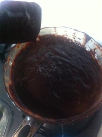 咖啡巧克力蛋糕卷的做法步骤4
