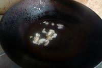 豌豆玉米炒肉丁的做法步骤6