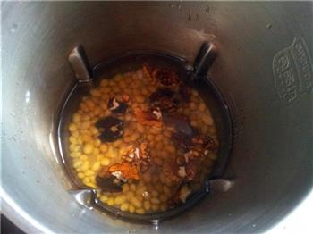 核桃黄豆浆的做法步骤3