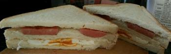 火腿鸡蛋三明治的做法步骤6