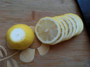减肥排毒祛斑柠檬醋的做法图解3