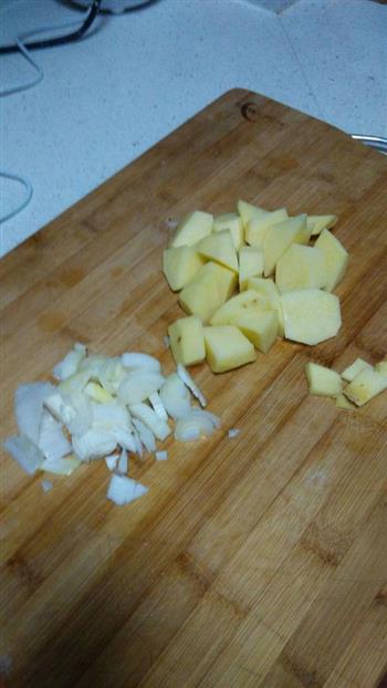 红烧鸡腿炖土豆的做法步骤1
