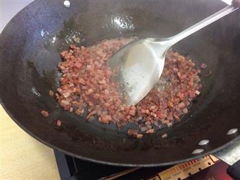 电饭煲与火腿豌豆焖饭的那些事的做法步骤2