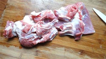 法香煎烤羊排肉的做法步骤1