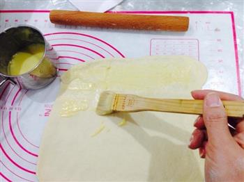 日式炼乳奶香面包的做法步骤3