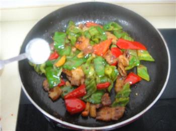 辣椒回锅肉的做法步骤15
