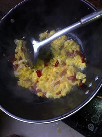 鸡蛋炒红薯粉条的做法步骤3