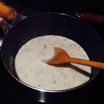 鸡肉蘑菇奶油汤的做法步骤4