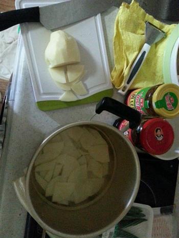 老干妈干锅土豆片的做法步骤2