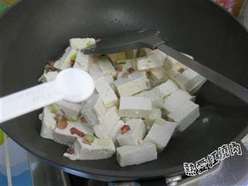 培根炒豆腐的做法步骤5