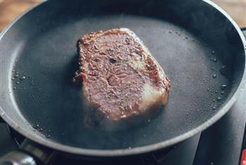 澳洲牛眼肉配秘制黑椒汁的做法图解5