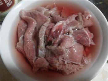 金针菇牛肉卷的做法步骤2