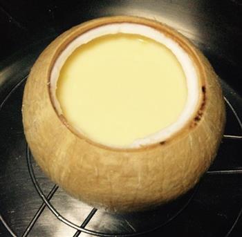 原只椰子鲜奶炖蛋的做法步骤6