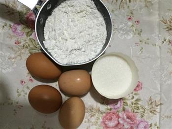 海绵蛋糕-分蛋打发版的做法步骤1
