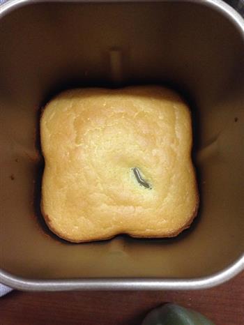 懒人面包机版海绵蛋糕的做法步骤5
