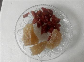 雪蛤桃胶蔓越莓金耳芦荟糖水的做法图解7