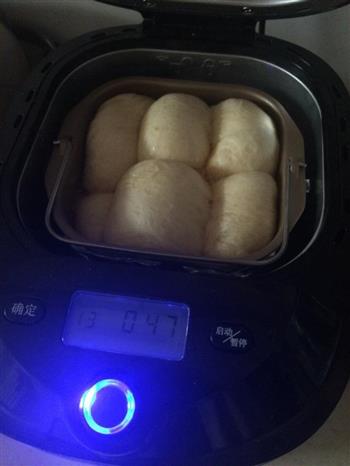 面包机制作软软面包—北海道手撕面包的做法步骤4