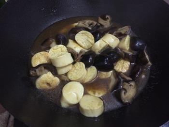 湿炒日本豆腐香菇肉片的做法步骤4