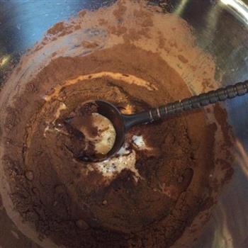 自制巧克力冰淇淋的做法步骤2