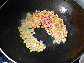 火腿炒玉米的做法步骤5
