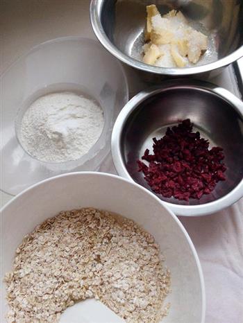燕麦蔓越莓脆饼的做法步骤1