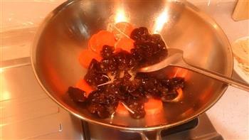黑木耳金针菇炒油面筋的做法图解9