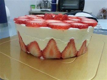 草莓慕斯蛋糕的做法图解3