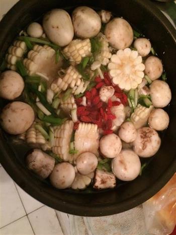 懒人电饭锅煲汤的做法步骤1