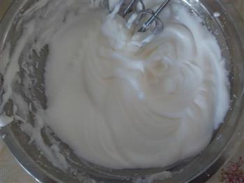 分蛋算酸奶纸杯蛋糕的做法步骤3