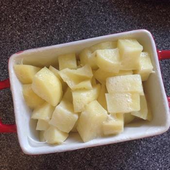 暖心小食-芝士焗土豆泥的做法步骤1