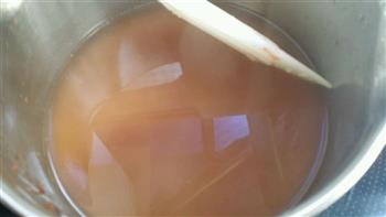 香煎鸡胸肉佐石榴汁的做法步骤3