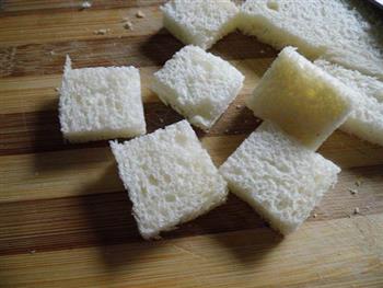木糖醇面包布丁的做法步骤1