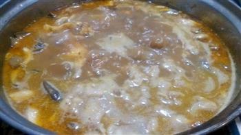 鱼肉咖喱火锅的做法步骤4