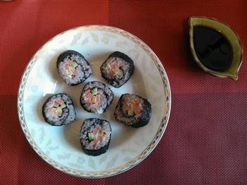 紫米寿司的做法图解7