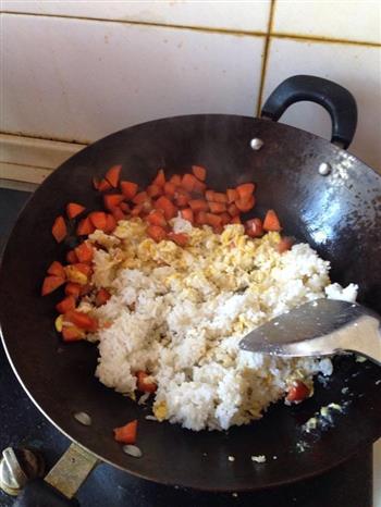 胡萝卜鸡蛋炒饭的做法步骤5