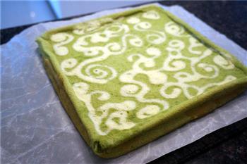绿茶彩绘蛋糕卷的做法步骤17
