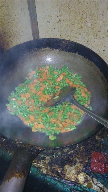 豆角胡萝卜干饭的做法图解3