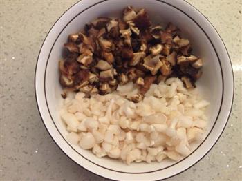 菌菇焖饭的做法图解4