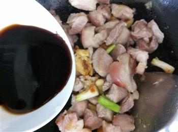 菰米茶树菇红烧肉的做法图解12