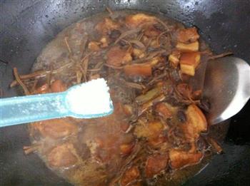 菰米茶树菇红烧肉的做法图解16