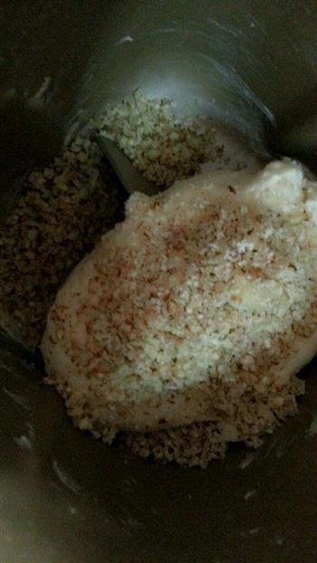 核桃菰米培根面包的做法步骤7