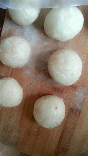 核桃红豆面包的做法步骤7