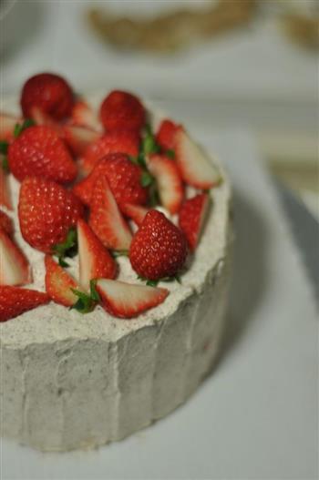 巧克力草莓奶油蛋糕的做法步骤7